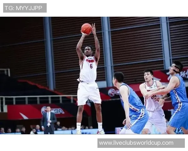 北京足球队快攻战术解析与战绩提升的深度剖析