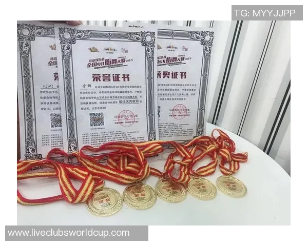 南京飞盘队在全国街舞大赛中以76分稳居积分榜首位