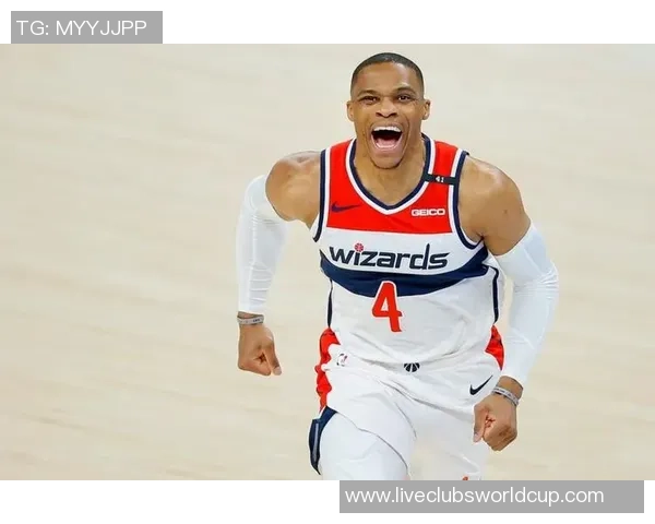 威少与莫兰特的对决谁能在赛场上更胜一筹引发球迷热议